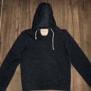 Aéropostale sweater